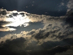 Nubes y sol en el cielo de Barakaldo